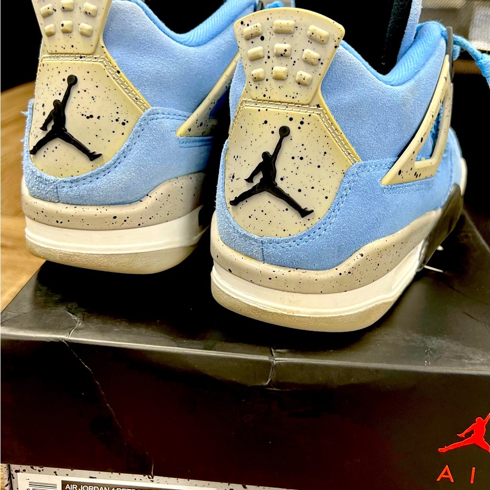 Jordan 4